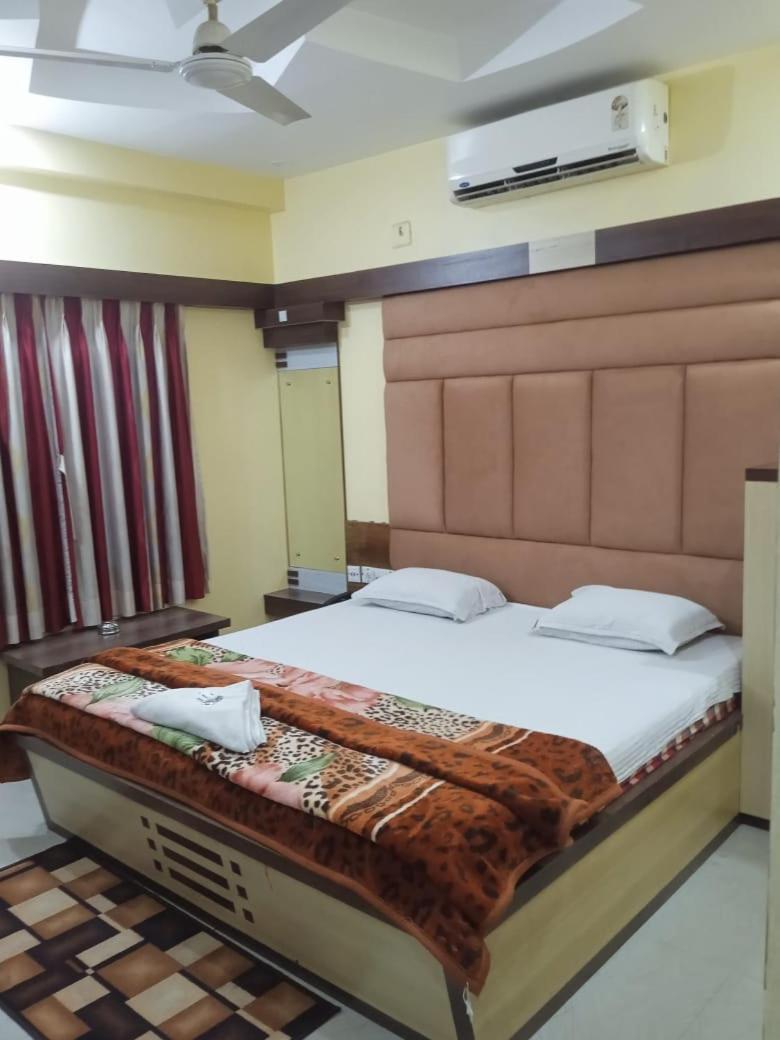 Hotel Srikrishna International Tarapith Extérieur photo